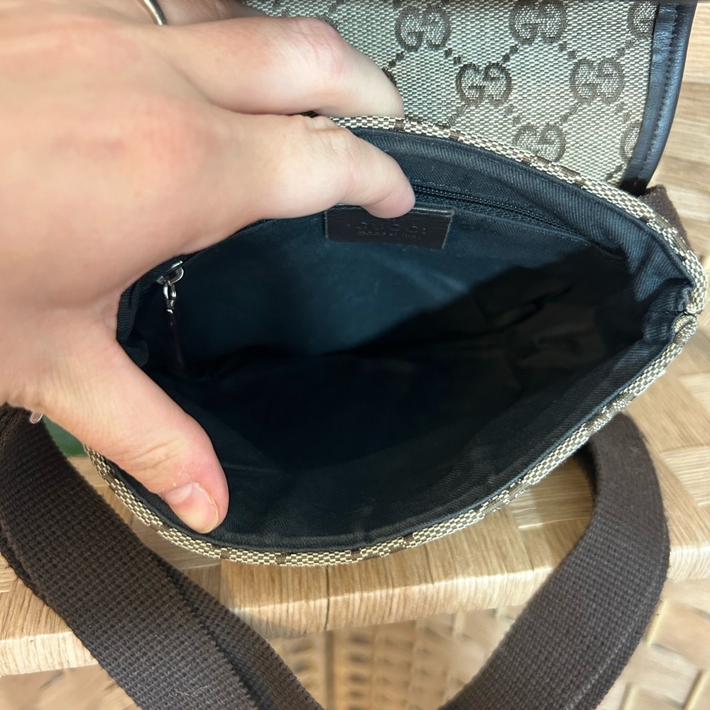 Gucci Brown GG Canvas Crossbody with Black Trim - Picture 9 of 12